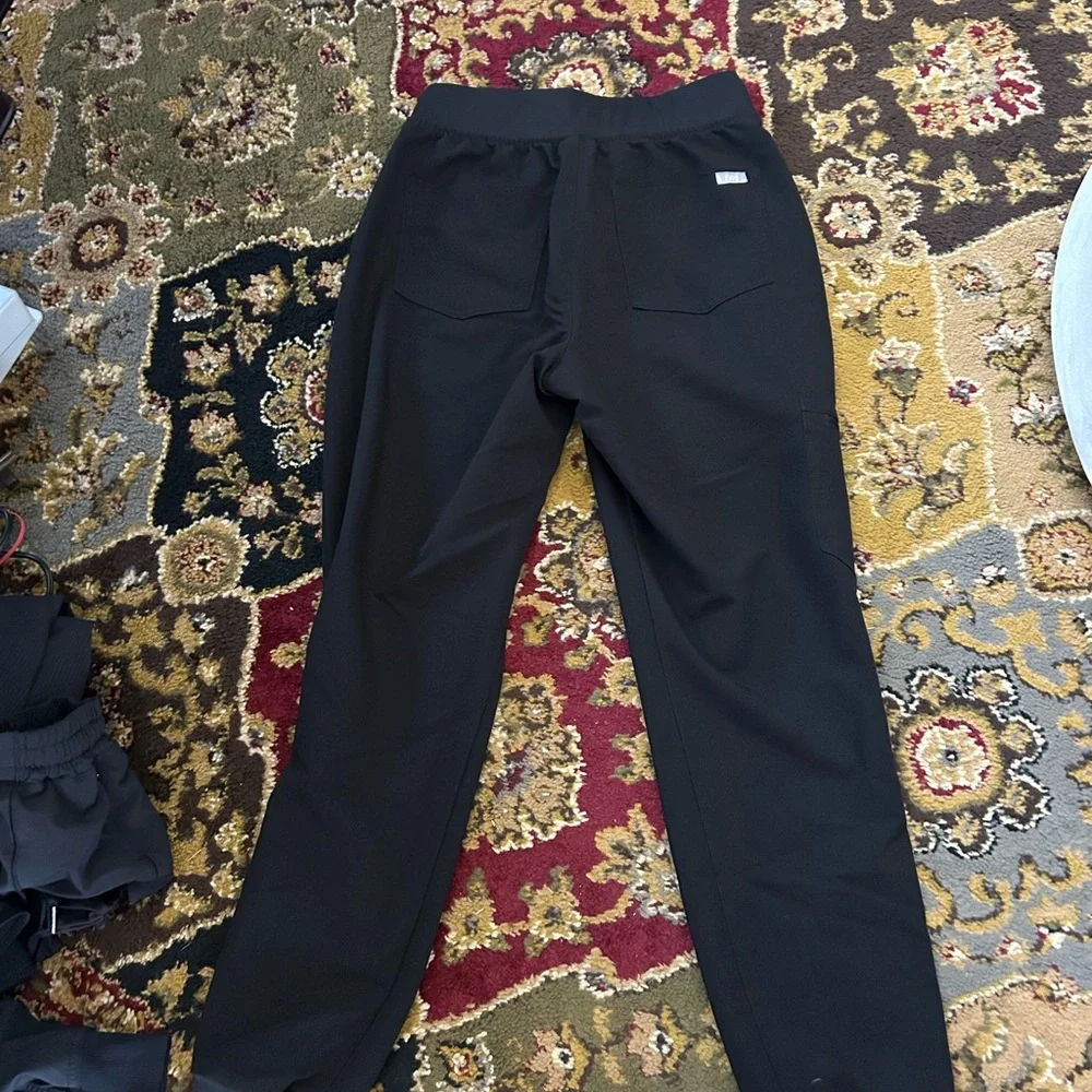 Figs - Picture 2 of 4